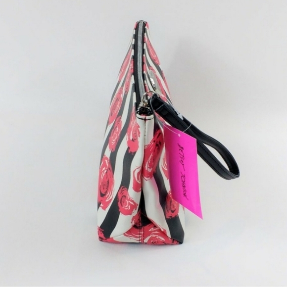 Betsey Jphnson Black and White Floral Wristlet Purse - Picture 13 of 14